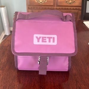 Yeti day trip lunch bag